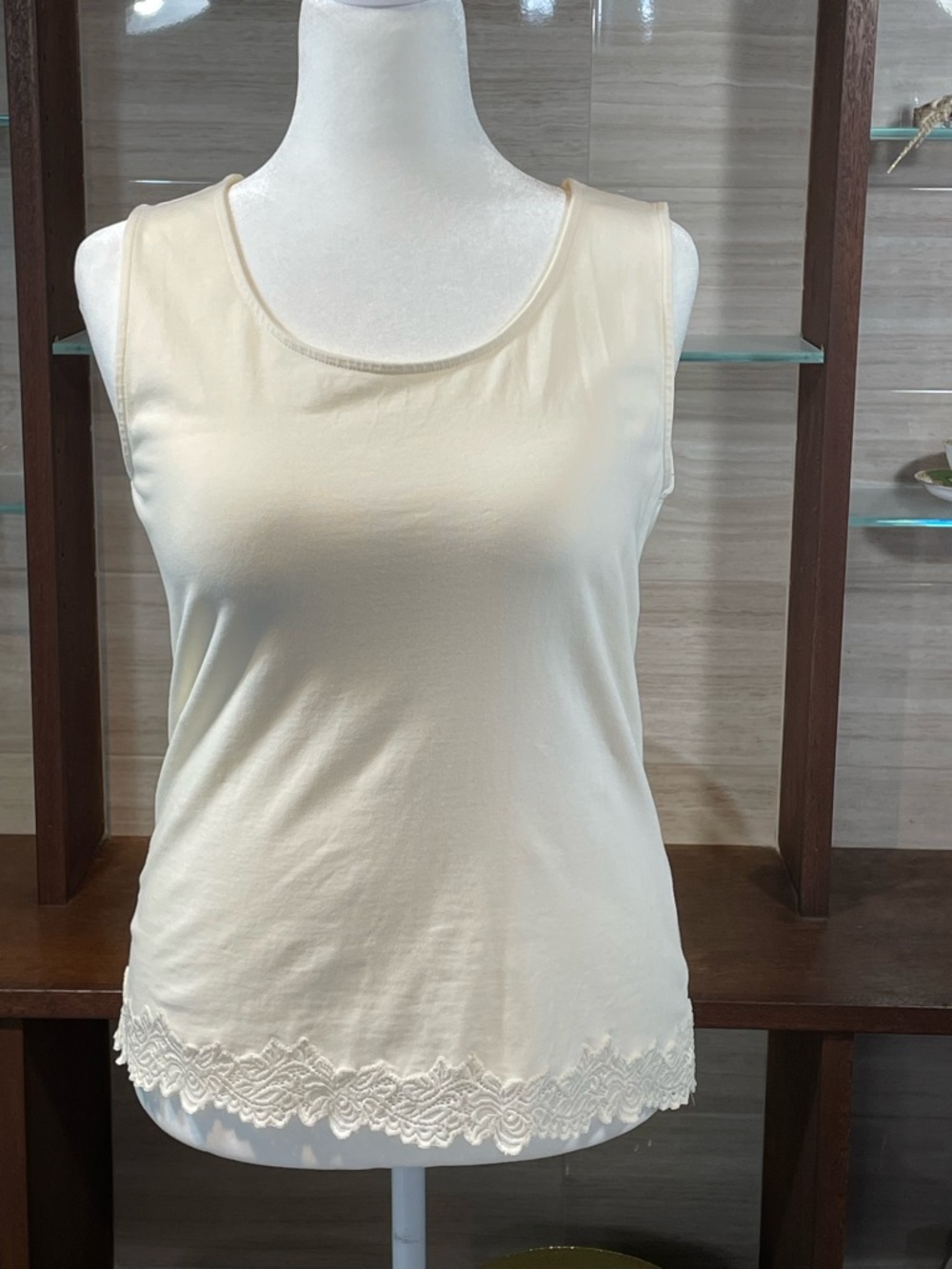 Coldwater Creek Lace-Hem Scoop Neck Tank - Cream - 95% Cotton - Size M